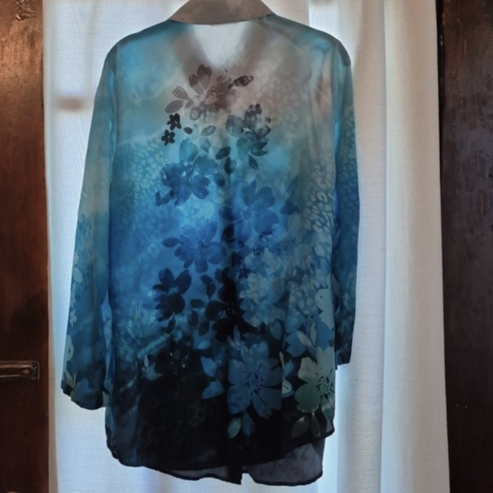 Soft Surroundings Jolene Watercolor Floral Silk Buttons Blouse Sz Medium - Picture 3 of 9